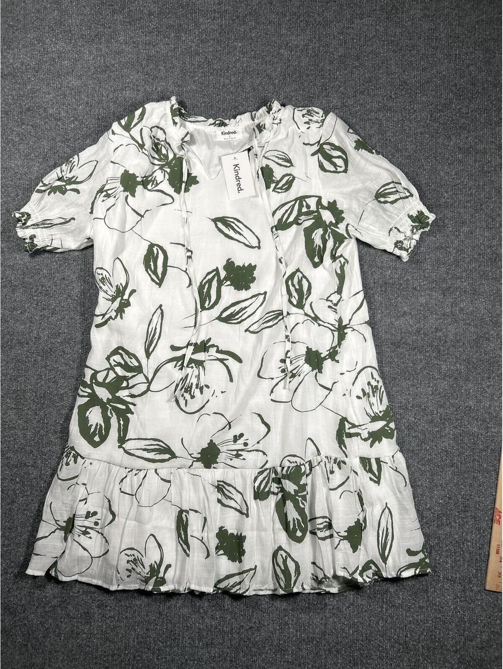 Kindred White and Green Floral Print Dress Size L